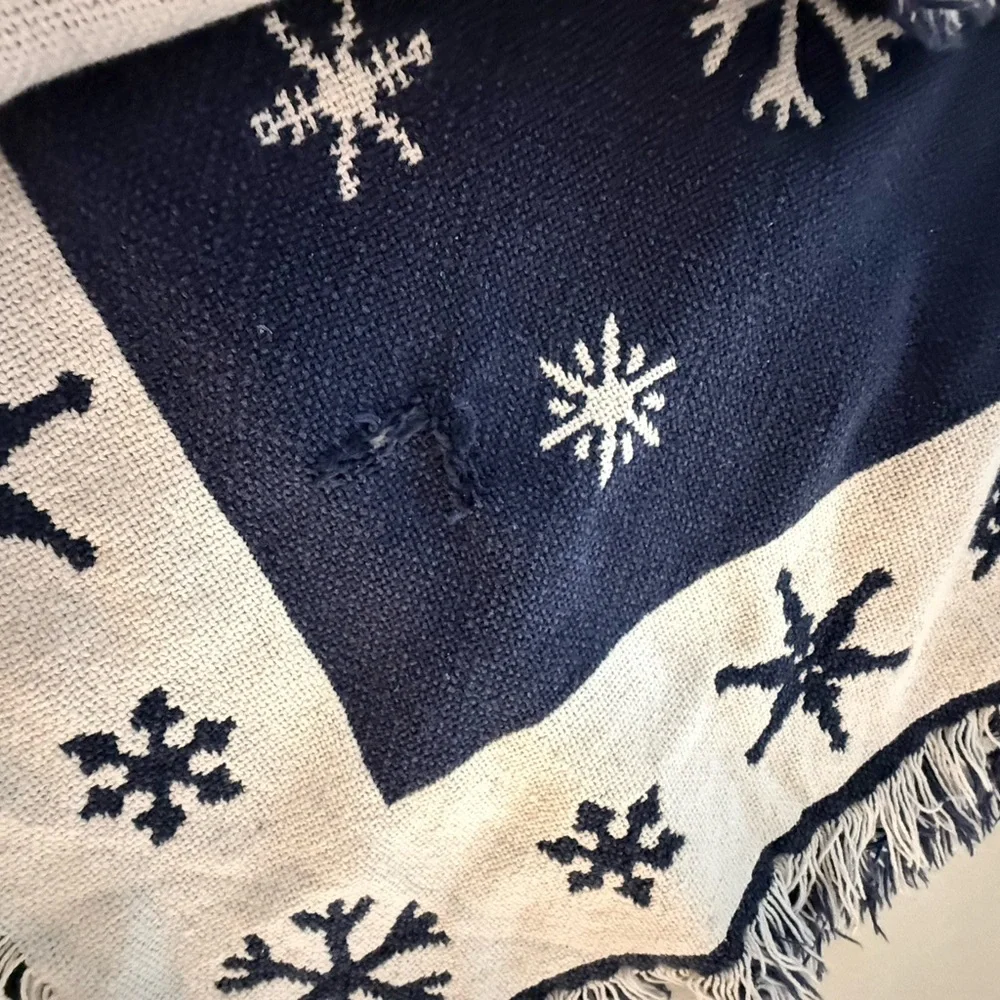 Festive Snowman Holiday Throw Blanket - Blue and White